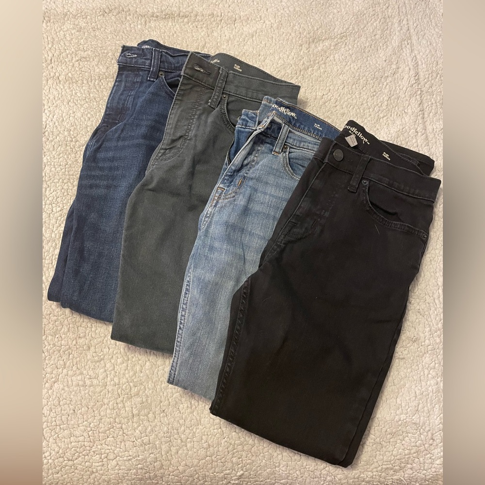 4 pairs / colors for the price of 1!! Goodfellow Jeans Slim Cut Men’s 29x30.